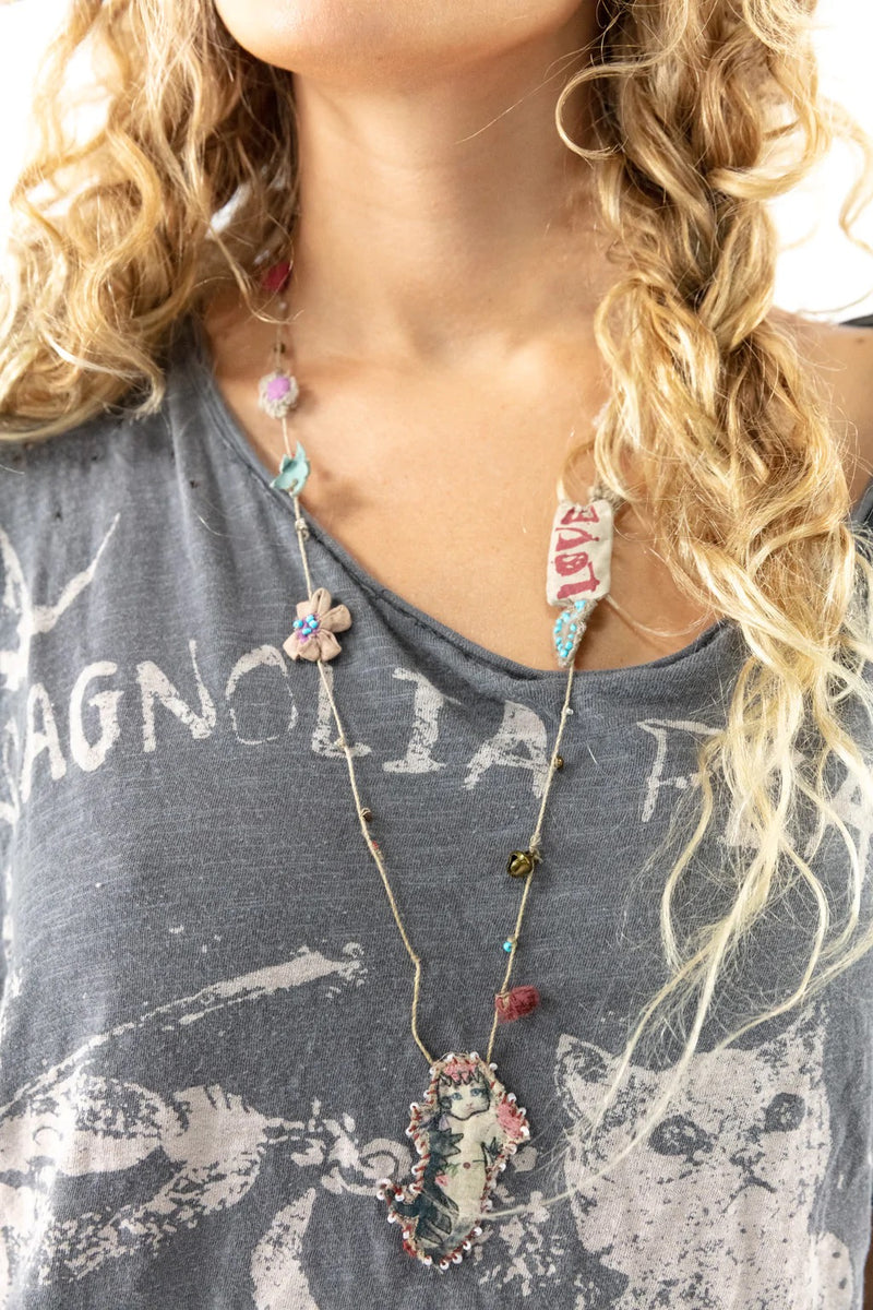 Plunder magnolia necklace sale